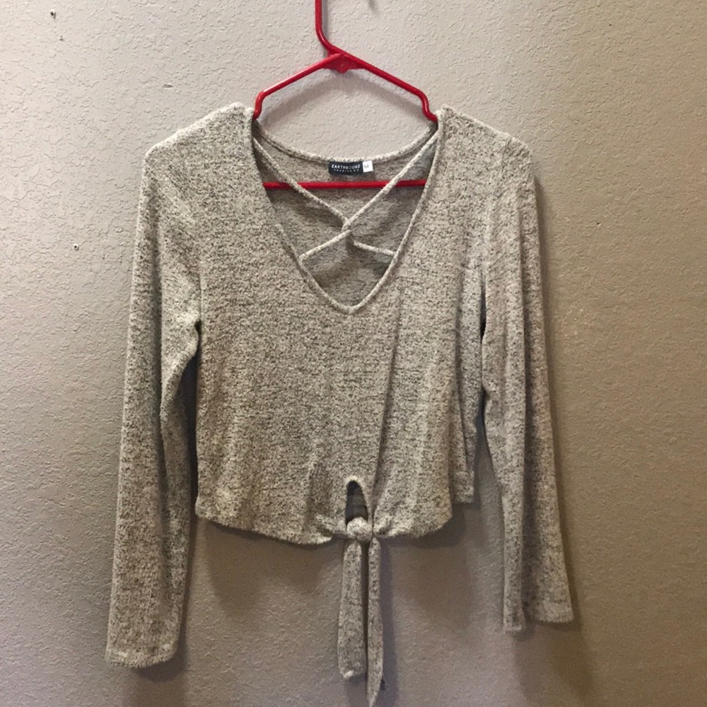Long sleeve crop too shirt